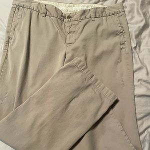 Boyfriend khaki chinos